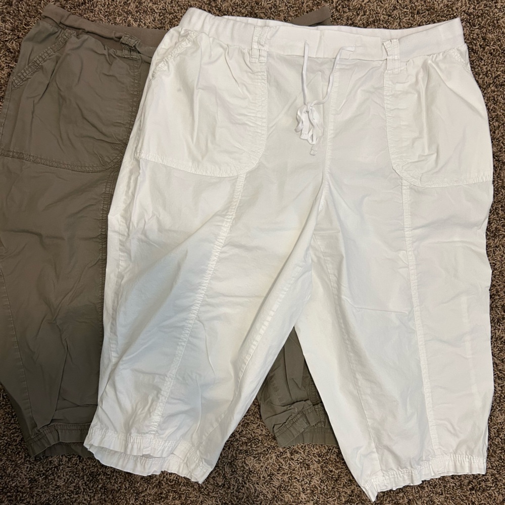 Cato Set of 2 White and Green Casual Capri/cropped Pants